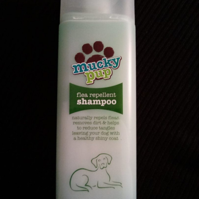 mucky pup flea repellent shampoo